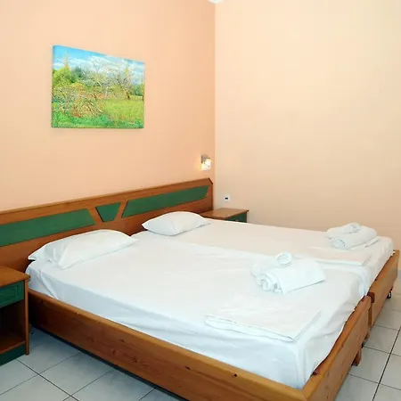 Costa Hotel 3*
